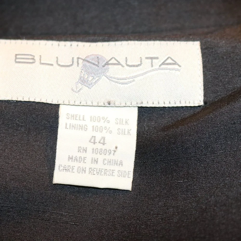 Blunauta Silk Blazer - Picture 7 of 7